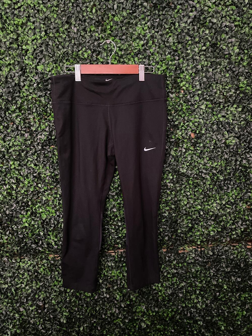 Nike Dri-fit black leggings women’s size M